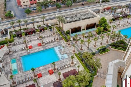 Mgm Signature-15-717 F1 Track & Strip View Balcony Las Vegas Exterior foto